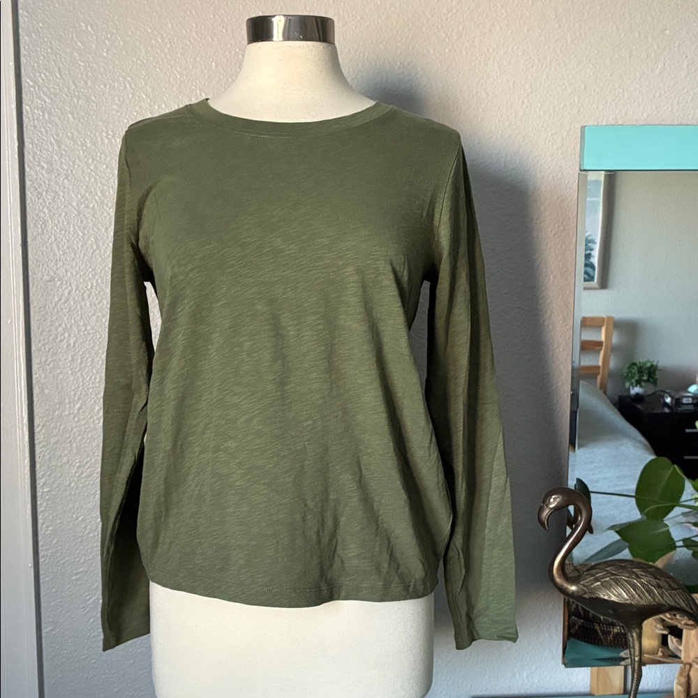 NEW J. Crew Factory Olive Green Long Sleeve Crewneck Girlfriend Tee Basic Layer